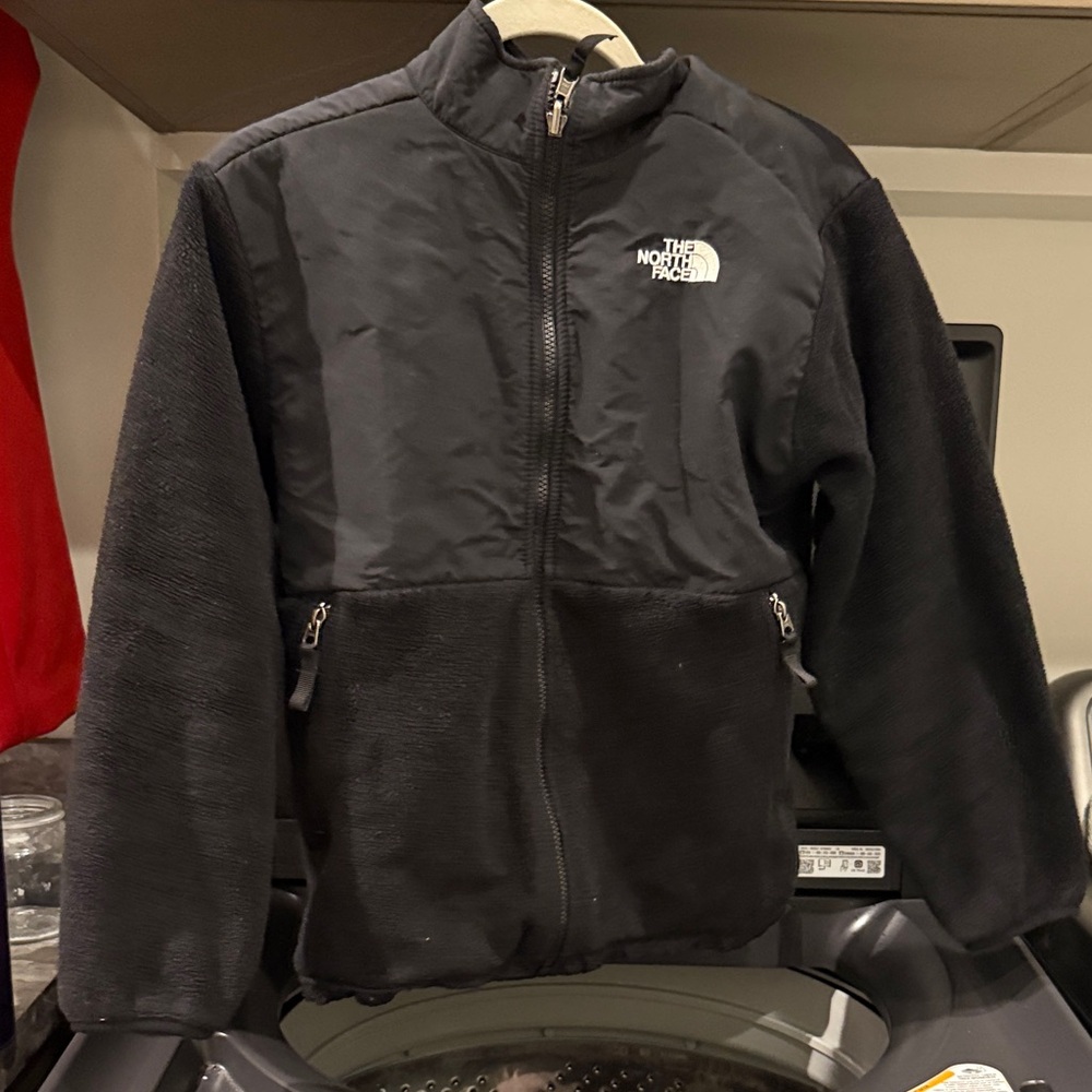The North Face Black Full-Zip Fleece with Chest Logo